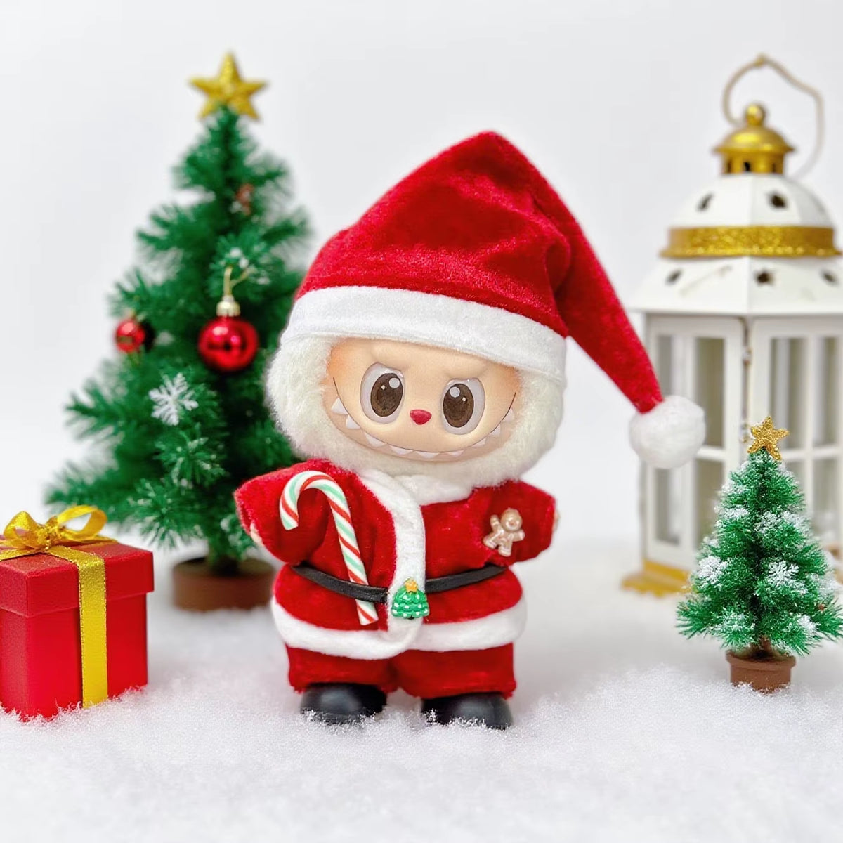 Regal & Reckless Labubu Christmas Classic Set 