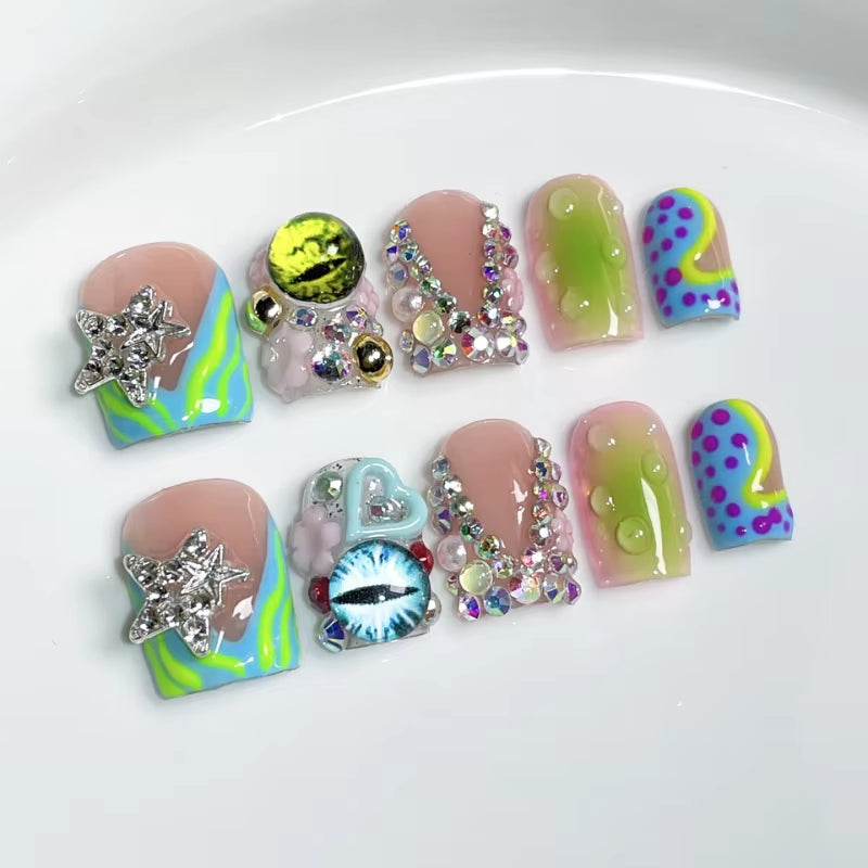 Handmade Short Duckbill Press-On Nails – Full-Cover French Fake Nails with Rhinestone Love & Star Design