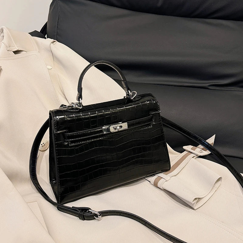 Regal & Reckless Majestic Edition – Premium Vintage Leather Crossbody & Shoulder Bag