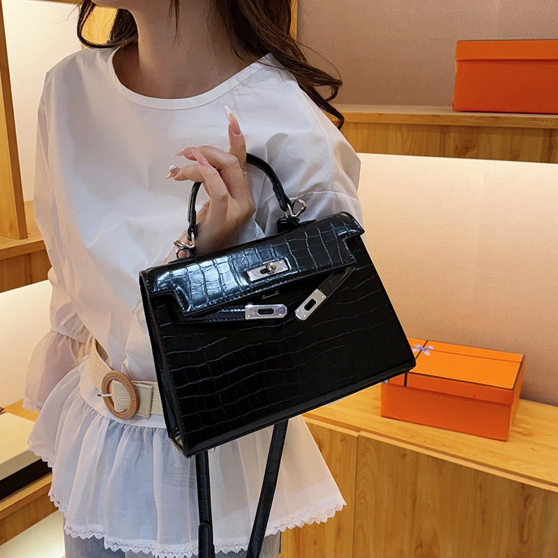 Regal & Reckless Majestic Edition – Premium Vintage Leather Crossbody & Shoulder Bag