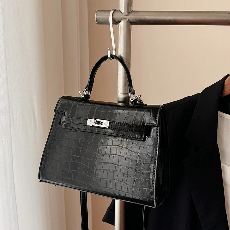 Regal & Reckless Majestic Edition – Premium Vintage Leather Crossbody & Shoulder Bag